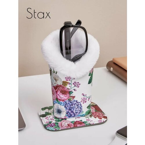 ������ ������ ������ ��� ����� ���������� Stax ����