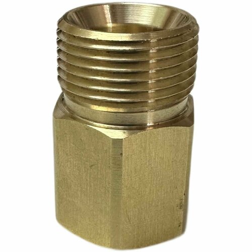 ������ ������ ���������� �22*1,5 �� 3/8 (������) ����